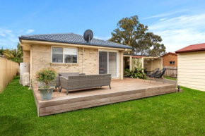 Wagtails Pet Friendly 10 Mins Walk to Beach, Culburra Beach
